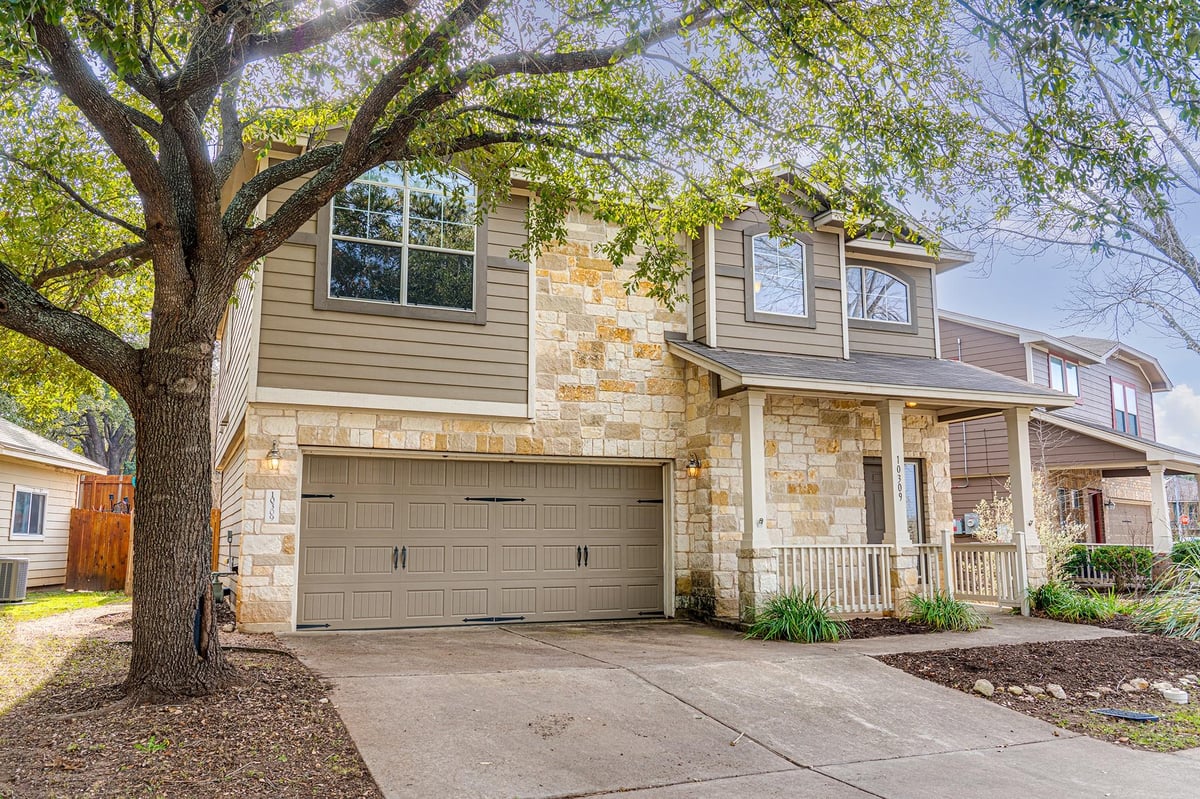 View 10309 Maydelle Dr Unit #240 in Sweetwater Glen Condo Amd 10309 Maydelle Dr Unit #240 - front exterior - Luxury home in Sweetwater Glen Condo Amd, Austin, TX
