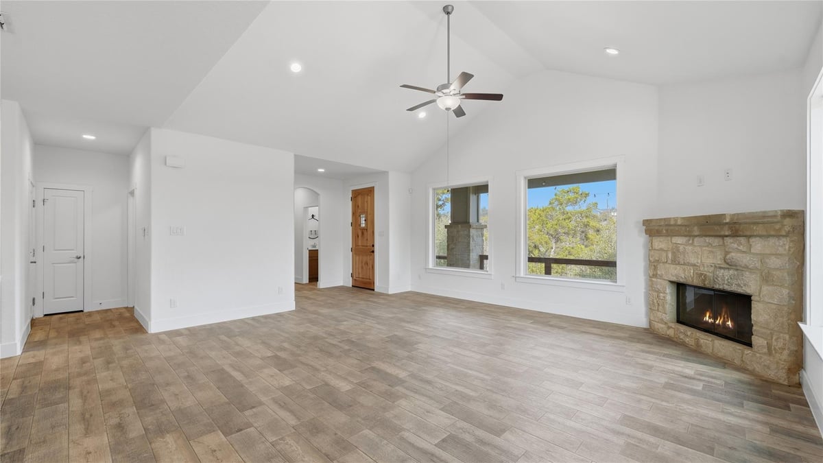 Bathroom at 1039 Primrose Path - 3 bed 2 bath home