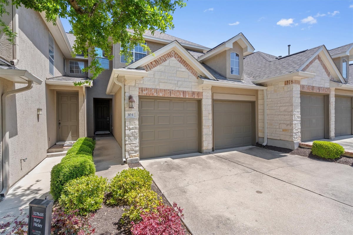 View 104 Aria RDG Unit #104 in Enclave At Alta Vista Amd 104 Aria RDG Unit #104 - property photo 1 - Luxury home in Enclave At Alta Vista Amd, Austin, TX