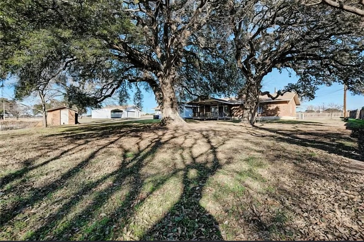 Living area at 104 County Road 108 - John Hamilton Surv Abs405, Burnet, TX