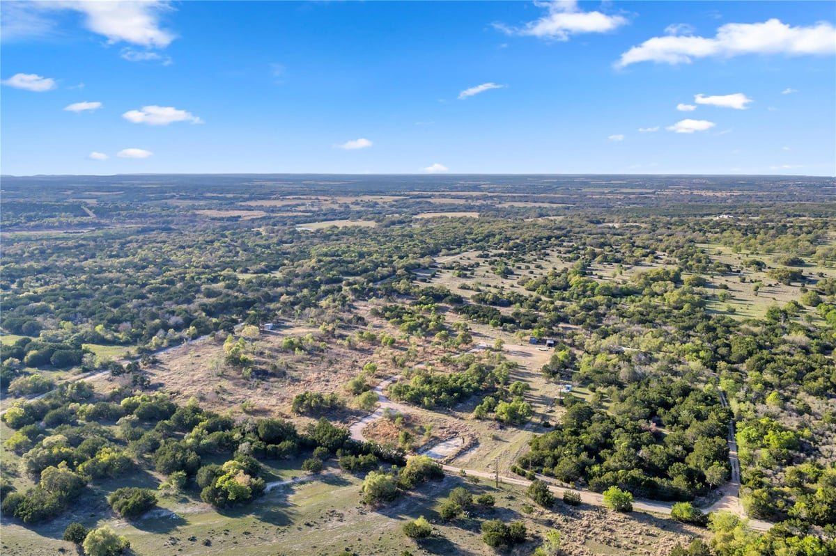 Living area at 104 County Road 323A - COUNTY LINE ACREAGE EAST, Liberty Hill, TX