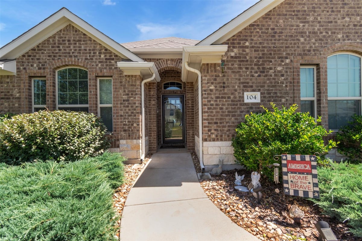 View 104 Harris Hawk CV in Double Eagle Ranch Sec 1 104 Harris Hawk CV - front exterior - Luxury home in Double Eagle Ranch Sec 1, Cedar Creek, TX