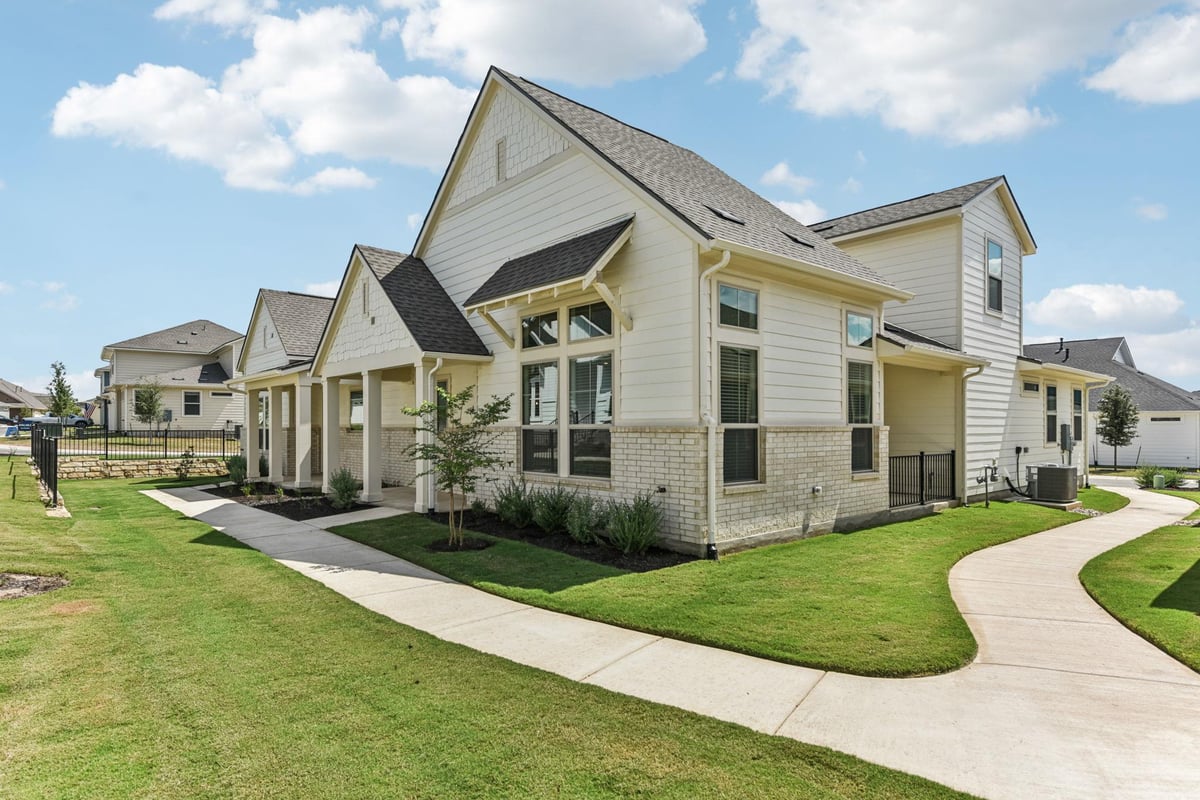 Living area at 104 Maceo Way Unit #102 - 3 bed 2 bath home