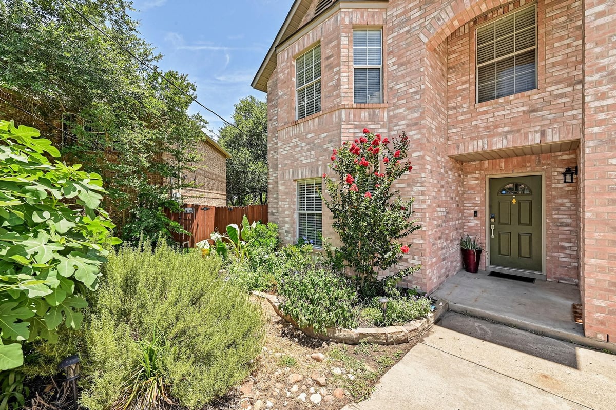 View 104 N Sumac LN in Georgetown 104 N Sumac LN, photo 1 of 40, Georgetown, Georgetown, TX