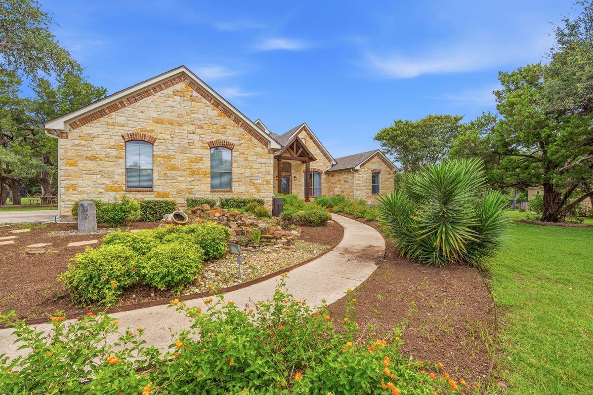 View 104 Quarry Lake EST in Quarry Lake Estates 104 Quarry Lake EST - front exterior - Luxury home in Quarry Lake Estates, Liberty Hill, TX