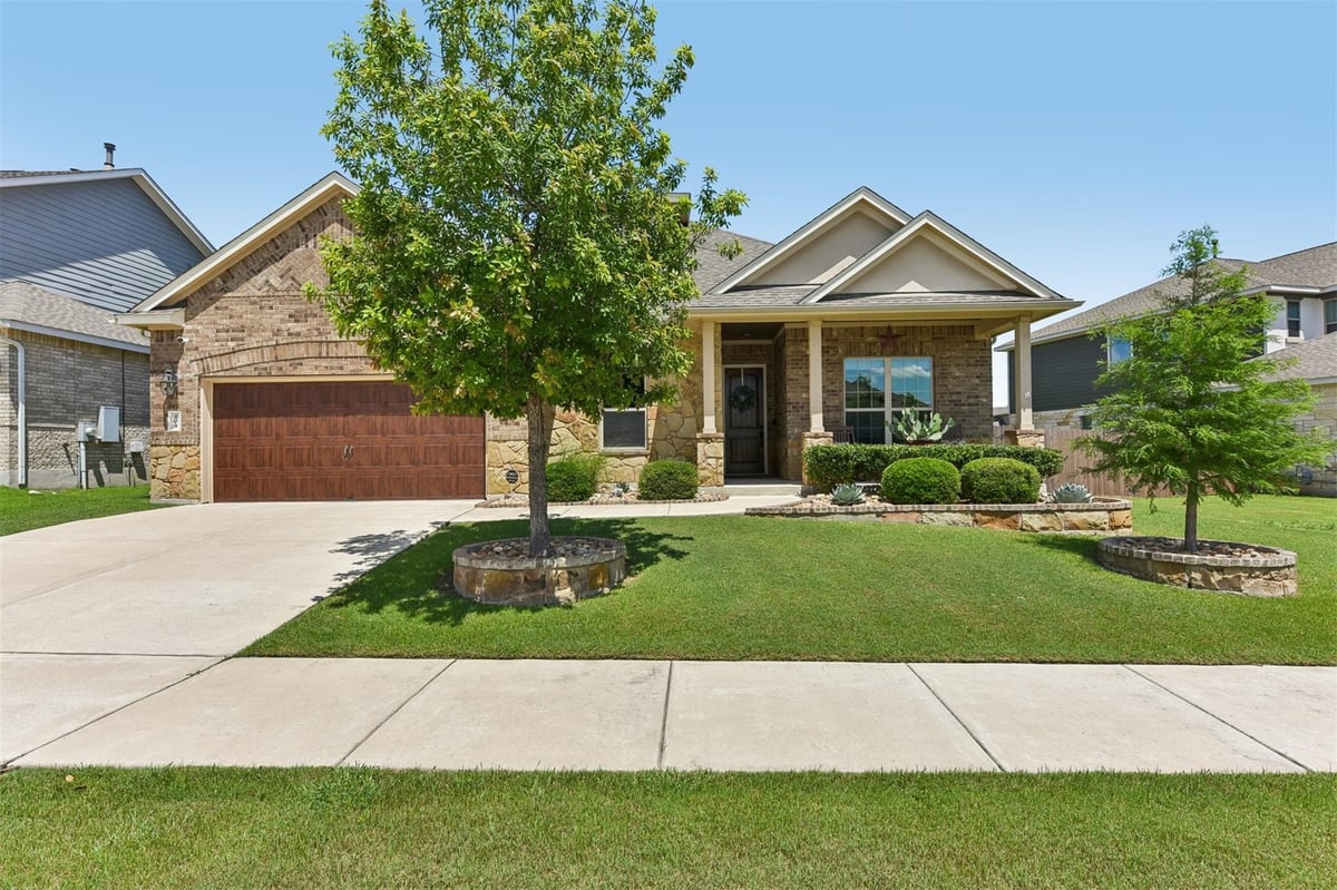 View 104 Skylark LN in Hutto 104 Skylark LN, photo 1, Hutto, Hutto, TX