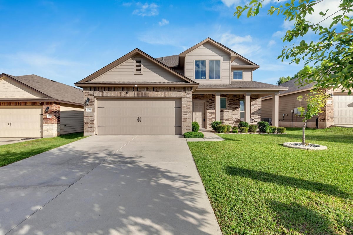 View 104 Uncle Billy WAY in Bailey Park Ph 4 104 Uncle Billy WAY - front exterior - Luxury home in Bailey Park Ph 4, Jarrell, TX