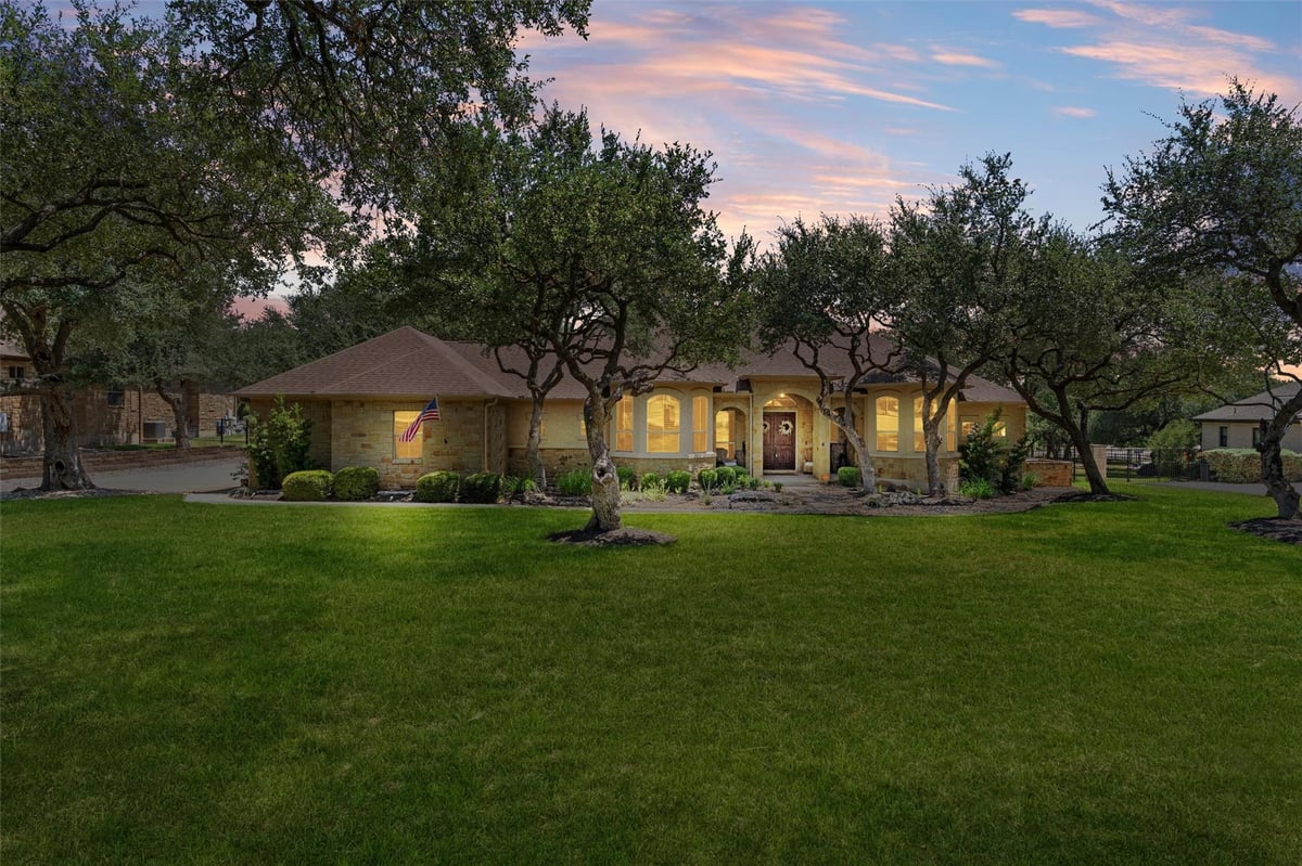 104 Vista LN - property photo 1 - Luxury home in Gabriels Grove Sec 1, Georgetown, TX