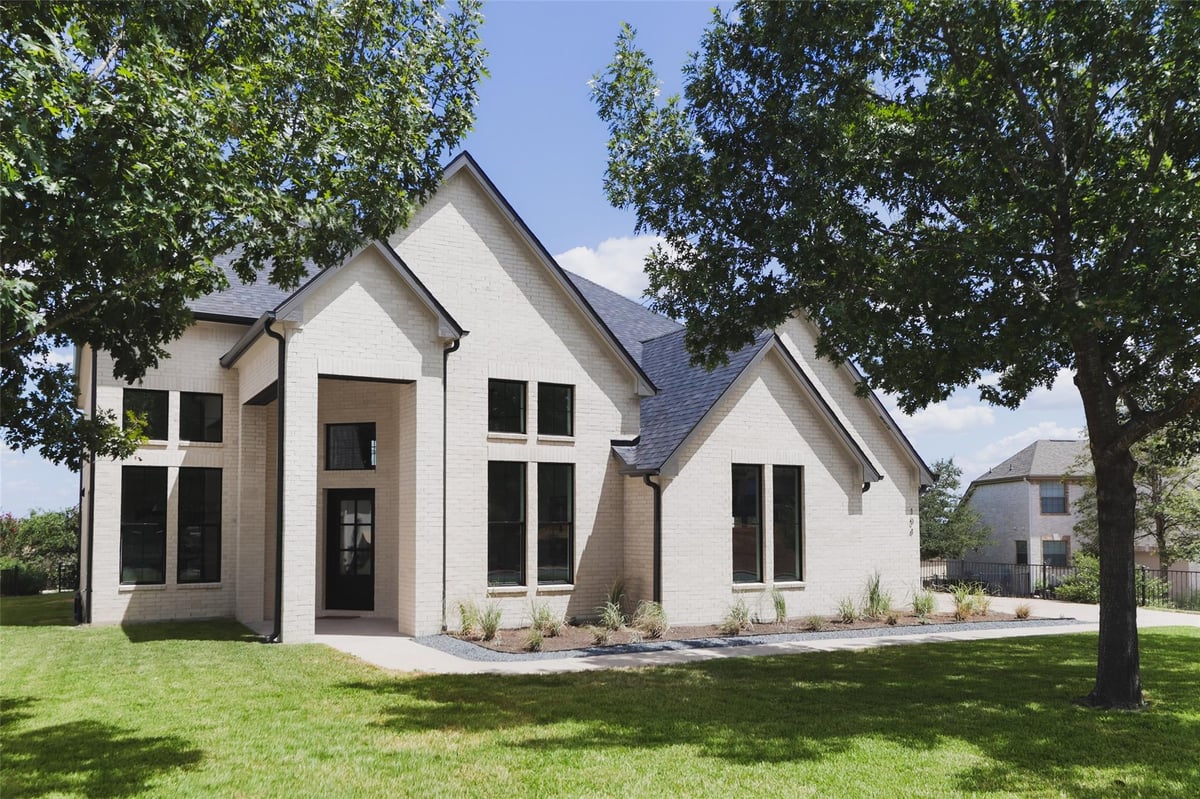 View 104 Whitley DR in Ridge At Alta Vista 104 Whitley DR - property photo 1 - Luxury home in Ridge At Alta Vista, Austin, TX