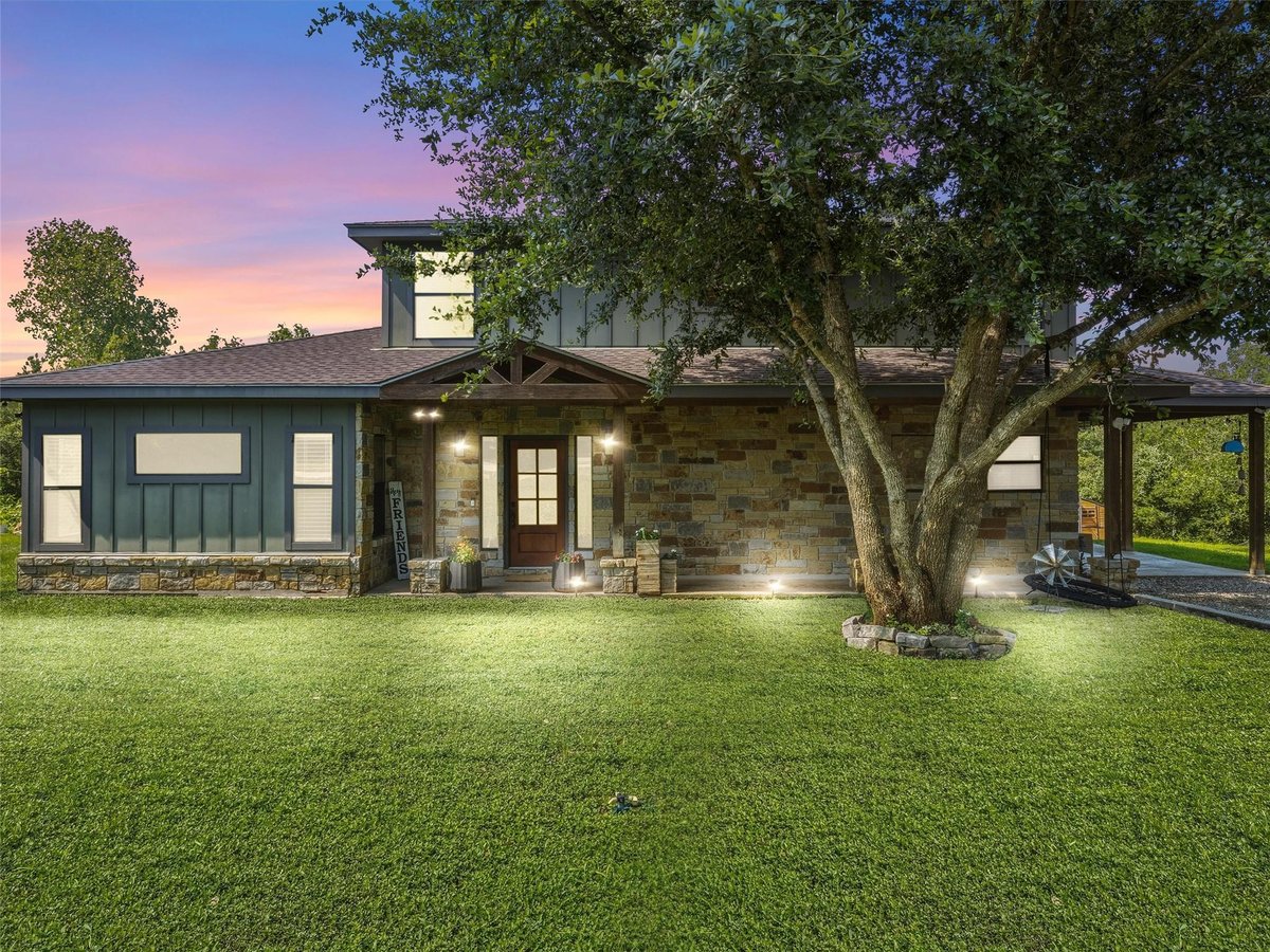 View 104 Wood Duck LN in Circle D 104 Wood Duck LN - front exterior - Luxury home in Circle D, Paige, TX