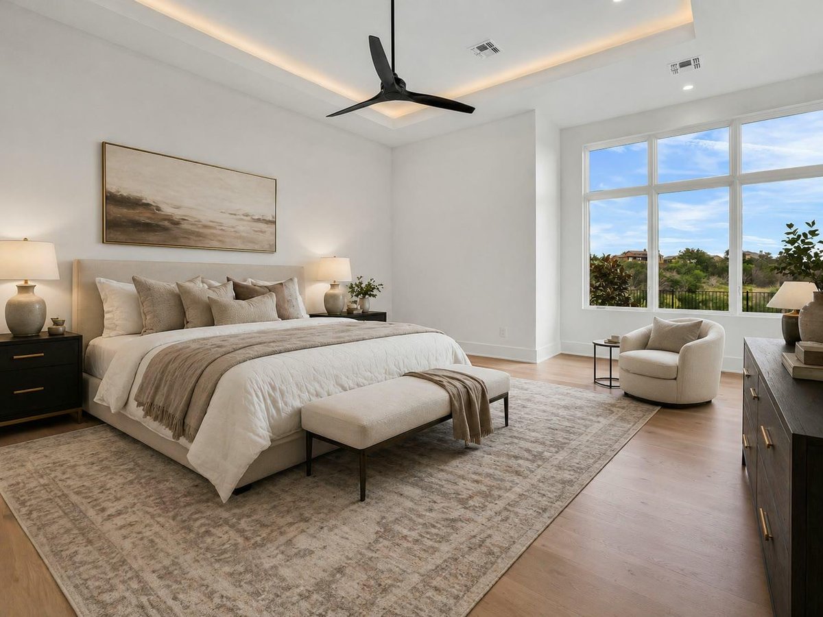 Primary bedroom at 1043 Overlook Pkwy - 4 bed 4 bath home