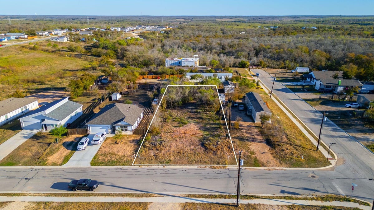 View 105 Agave Azul Cv in Los Milagros 105 Agave Azul Cv - property photo 1 - Luxury lot in Los Milagros, Dale, TX
