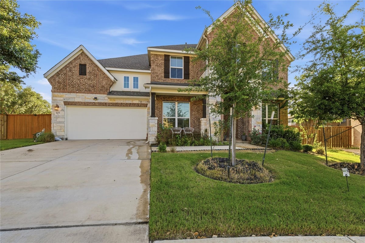 105 Autumn Oak Way - front exterior - Luxury home in PARKSIDE ON THE RIVER, Georgetown, TX