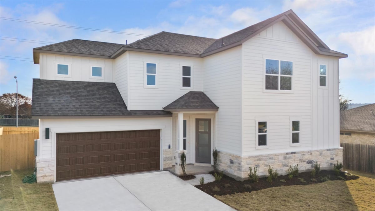 View 105 Carmen Cv in Highland Oaks 105 Carmen Cv - front exterior - Luxury home in Highland Oaks, Burnet, TX