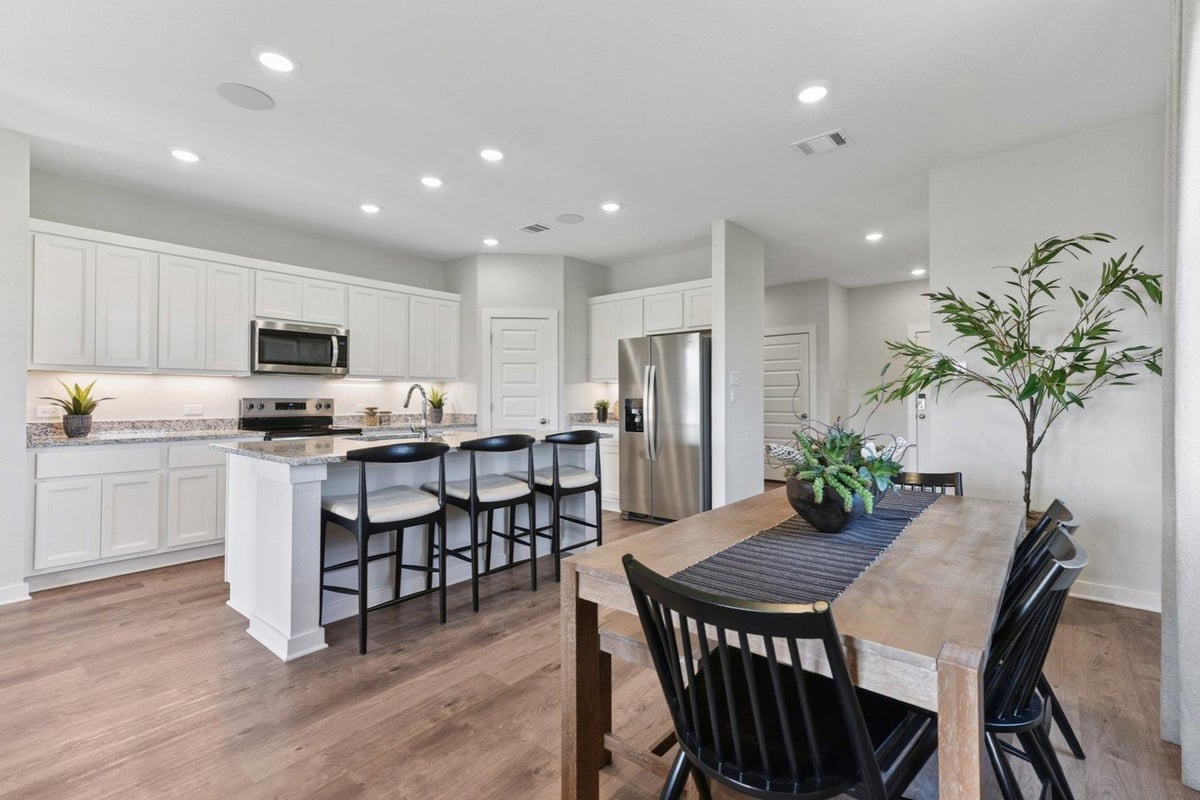 Primary bedroom at 105 Cutleaf Cv - 4 bed 2 bath home