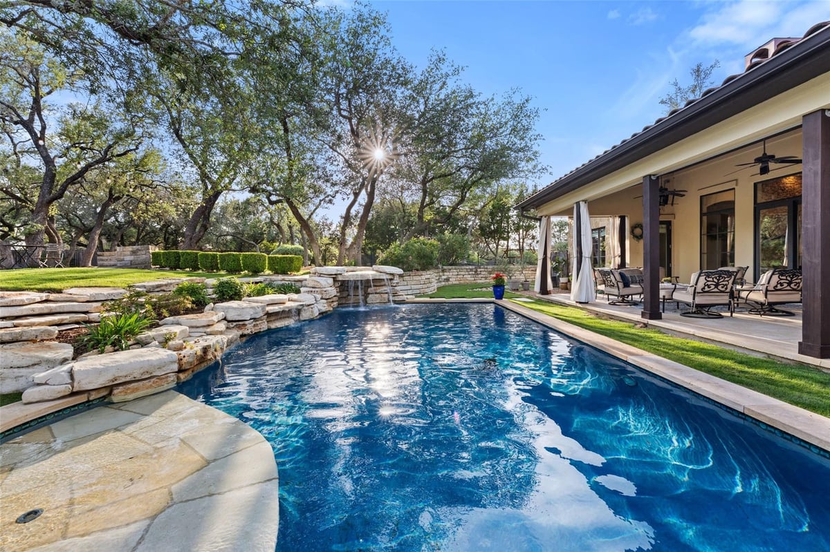 View 105 Harbor Hill DR in Harbor Hill 105 Harbor Hill DR - property photo 1 - Luxury home in Harbor Hill, Lakeway, TX