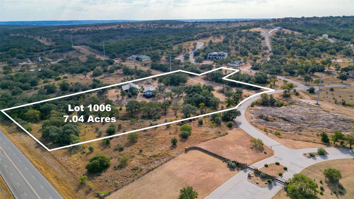 View 105 Keystone Rdg in The Cliffs At Water Ridge 105 Keystone Rdg - property photo 1 - Luxury home in The Cliffs At Water Ridge, Buchanan Dam, TX