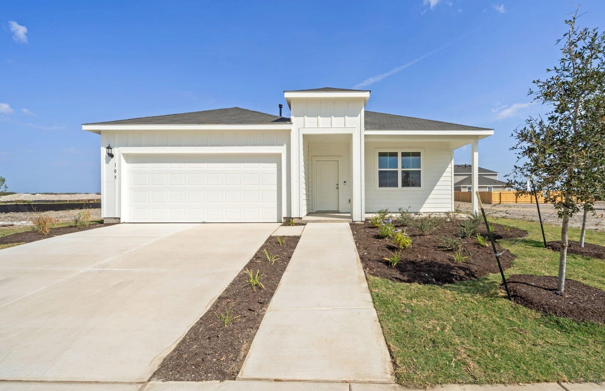View 105 Lindheimer Ln in Alto 105 Lindheimer Ln - front exterior - Luxury home in Alto, San Marcos, TX