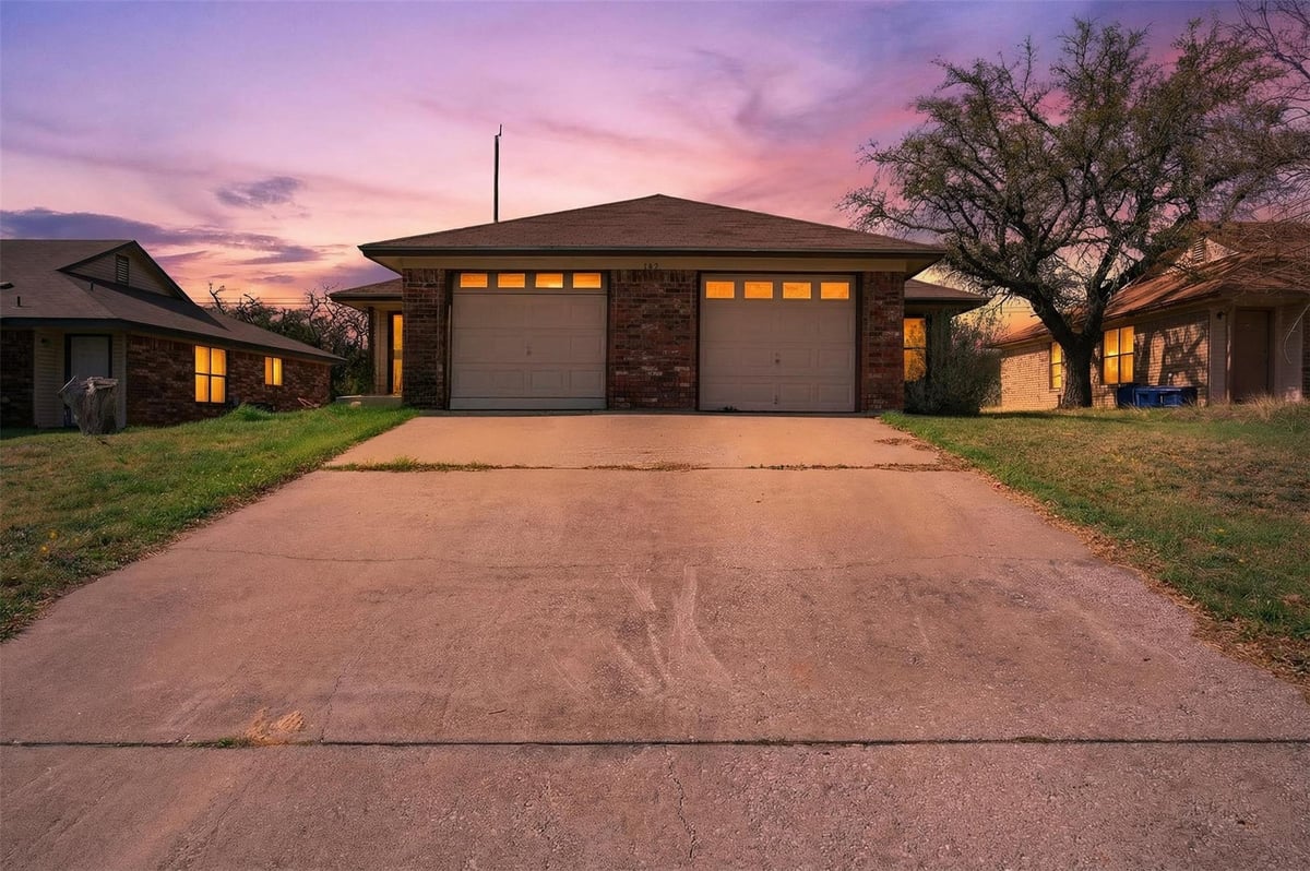 View 105 Northern Dove Ln in Dove Hollow 105 Northern Dove Ln - front exterior - Luxury home in Dove Hollow, Copperas Cove, TX