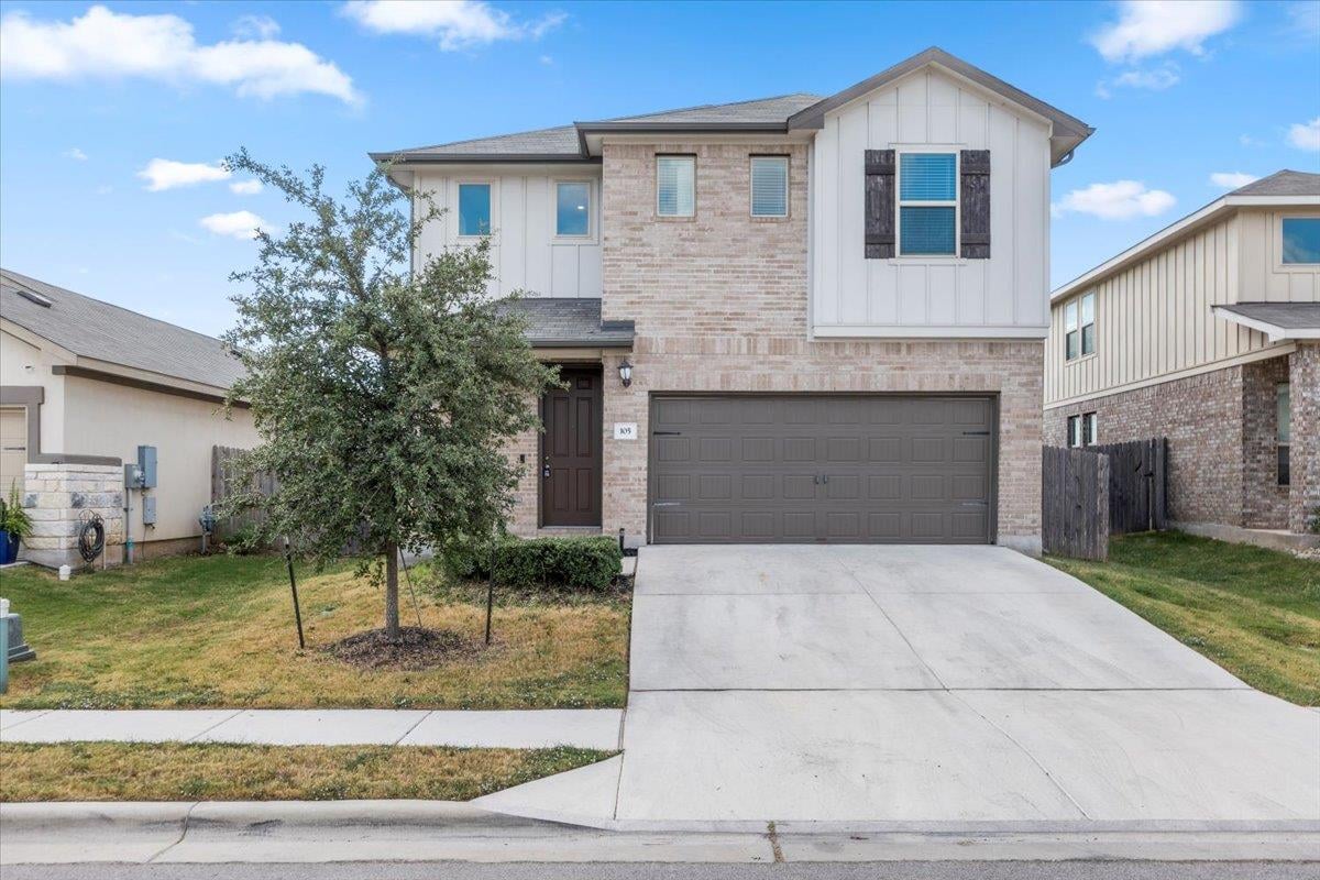 View 105 Otella St in Morningstar Ph 3 Sec 3 105 Otella St - property photo 1 - Luxury home in Morningstar Ph 3 Sec 3, Georgetown, TX