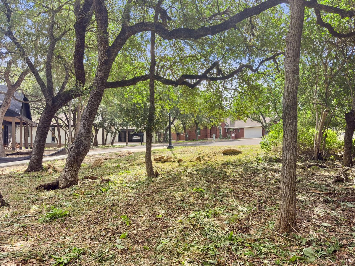 View 105 Yaupon Ct in Hughson Heights Sec 3-B 105 Yaupon Ct - front exterior - Luxury lot in Hughson Heights Sec 3-B, San Marcos, TX