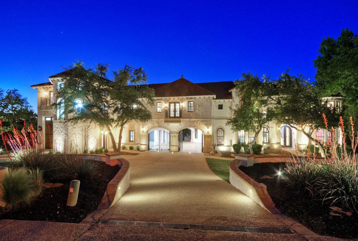 View 10500 Avery Club DR Unit #26 in Reserve At Avery Ranch 03 10500 Avery Club DR Unit #26 - property photo 1 - Luxury home in Reserve At Avery Ranch 03, Austin, TX