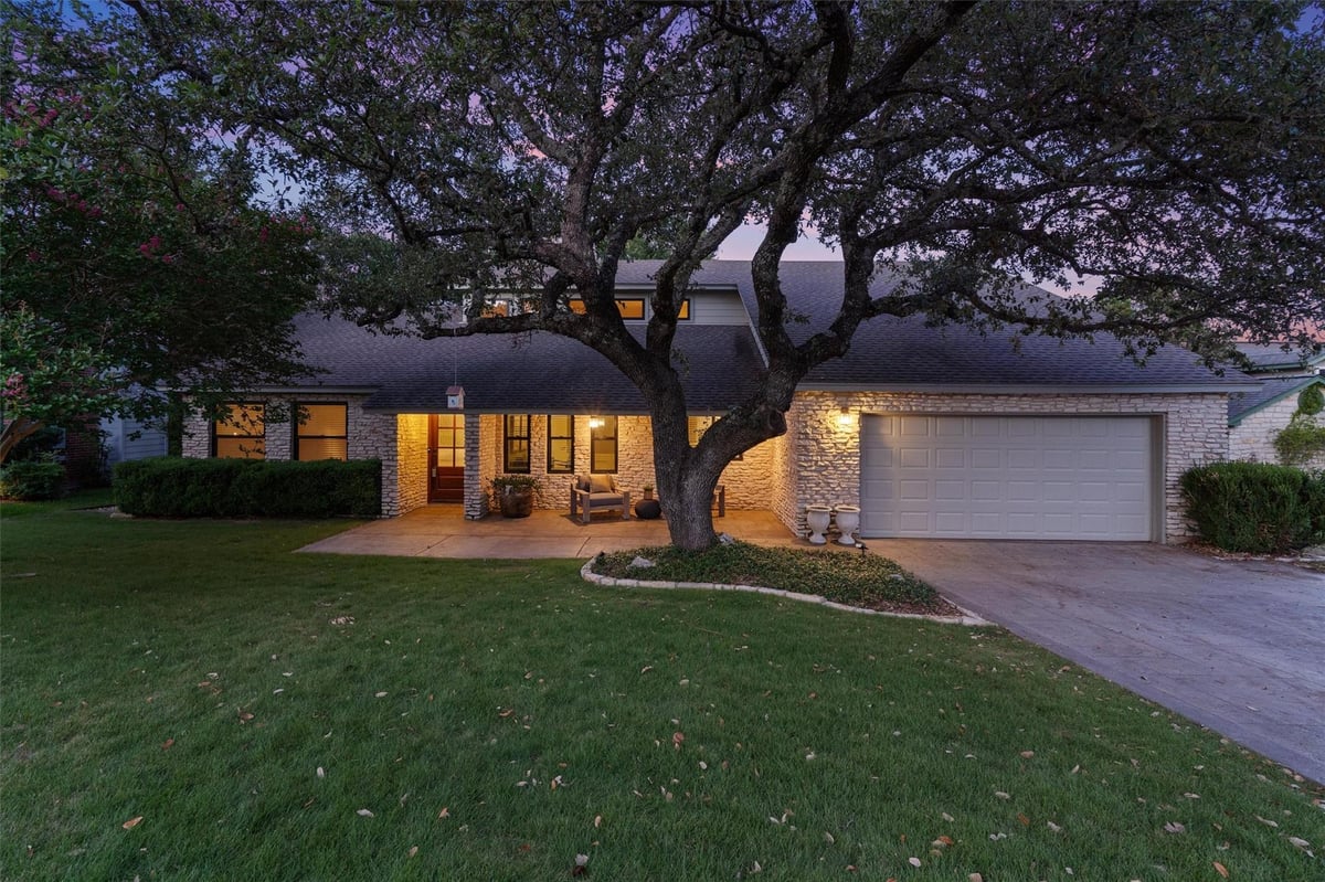 View 10501 Tweedsmuir Dr in Park At Spicewood Spgs Ph 10501 Tweedsmuir Dr - front exterior - Luxury home in Park At Spicewood Spgs Ph, Austin, TX