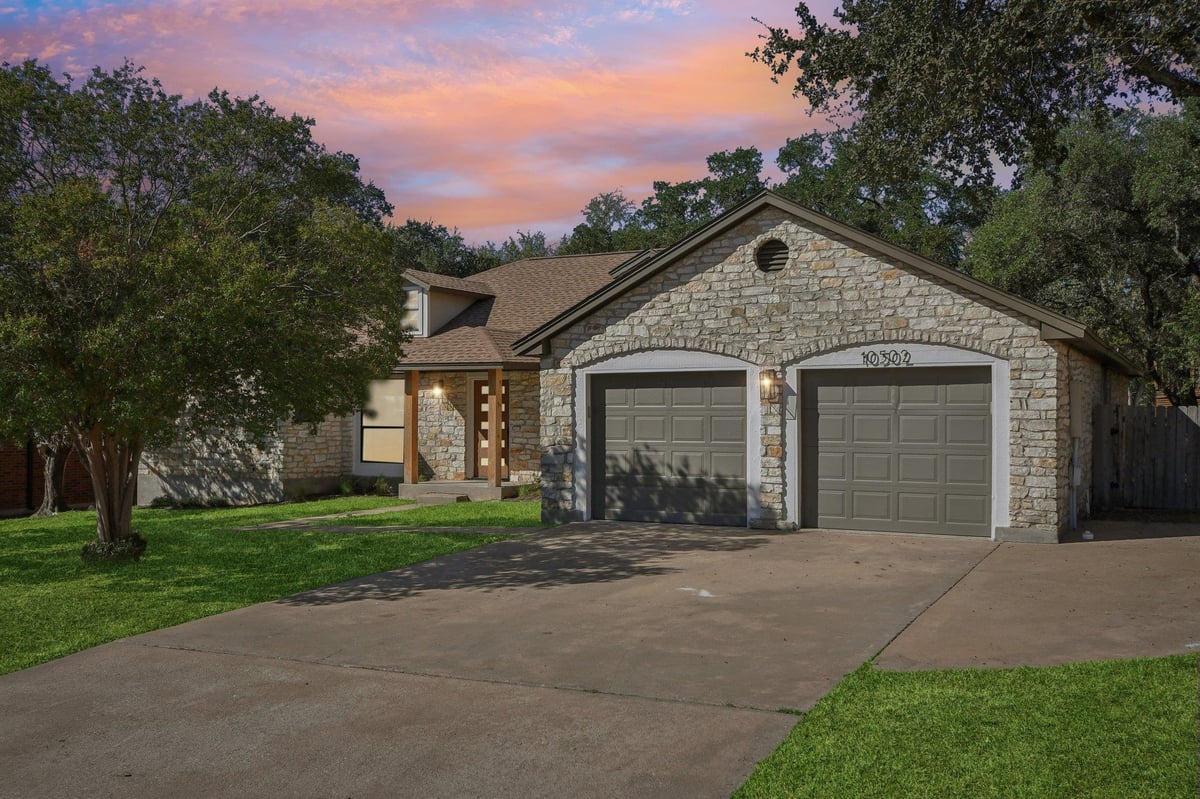 View 10502 Scotland Well Dr in Park At Spicewood Spgs Ph 10502 Scotland Well Dr - front exterior - Luxury home in Park At Spicewood Spgs Ph, Austin, TX