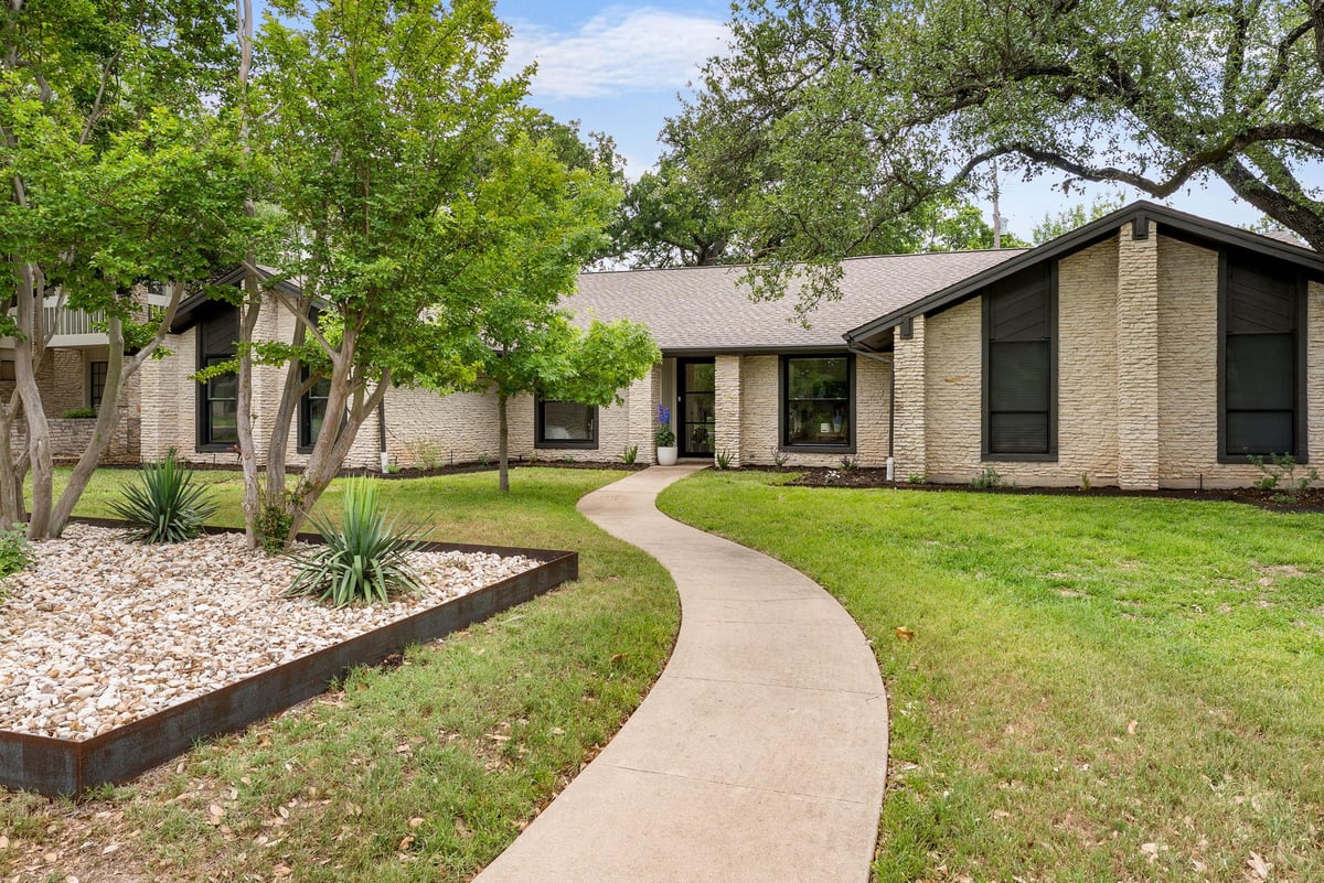Kitchen at 10503 Spicewood Pkwy - 4 bed 2 bath home
