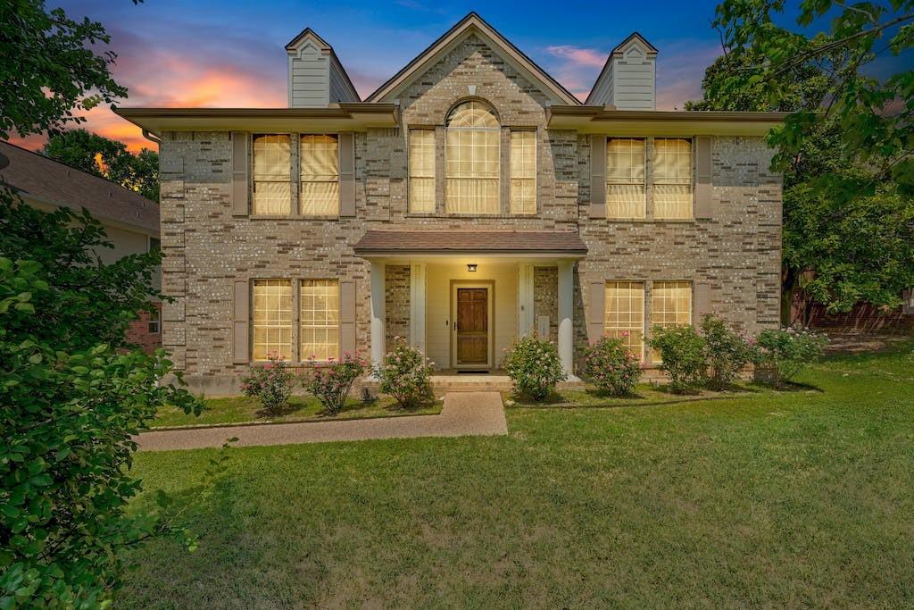 View 10504 Erica Leigh Ct in Canyon Creek Sec 01 10504 Erica Leigh Ct - front exterior - Luxury home in Canyon Creek Sec 01, Austin, TX