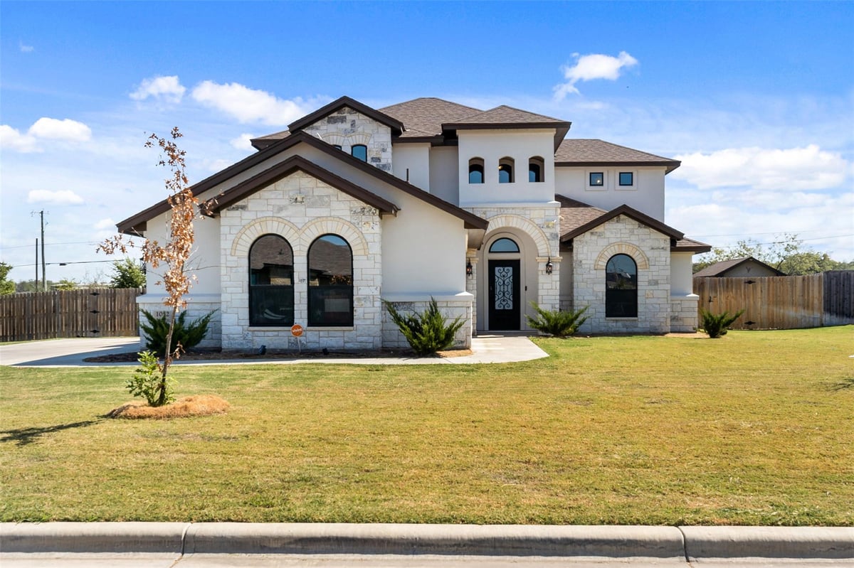 View 1052 Parkview Dr Way in Mill Creek Spgs P 1052 Parkview Dr Way - front exterior - Luxury home in Mill Creek Spgs P, Salado, TX