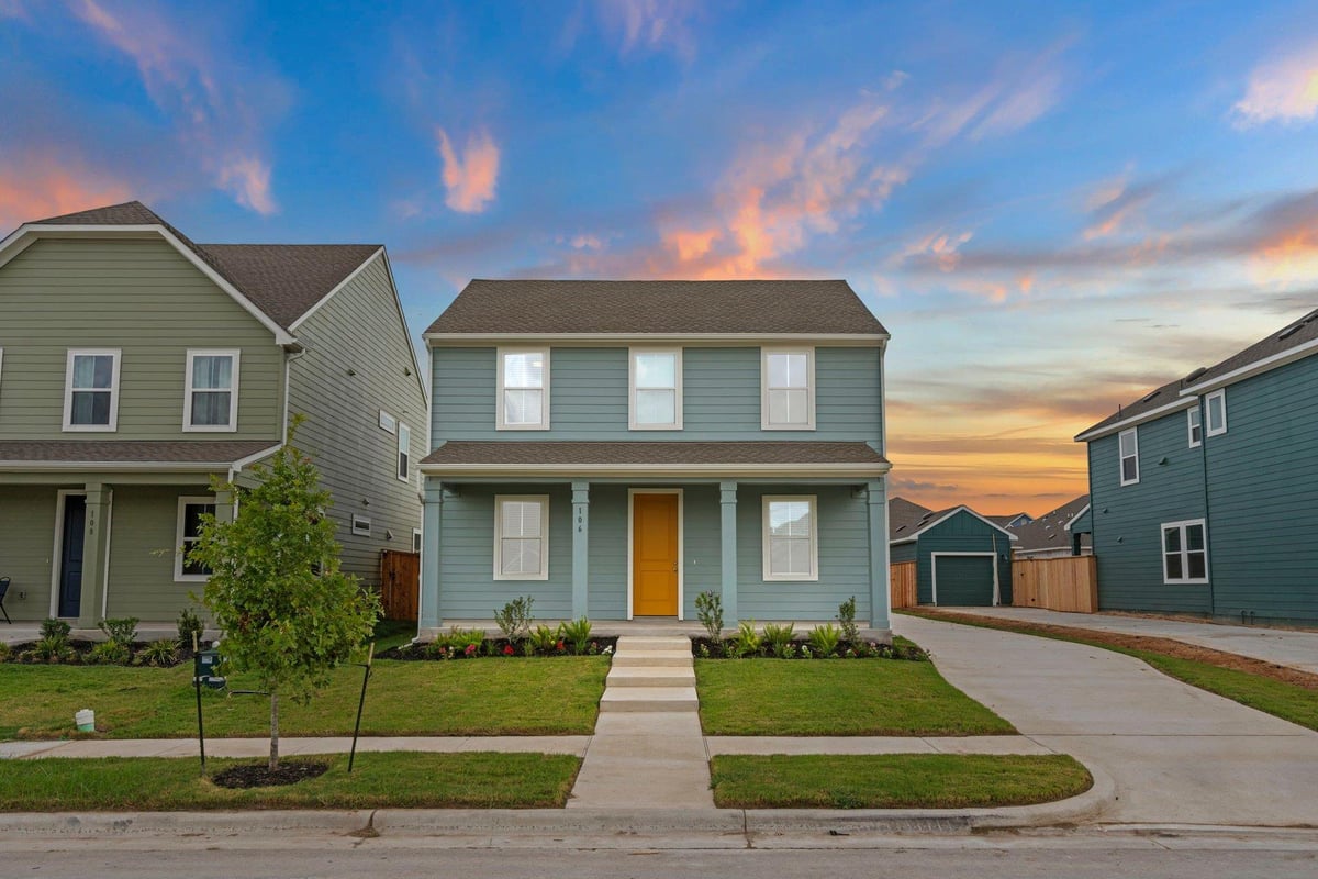 View 106 Cherry Blossom LN in Castlewood 106 Cherry Blossom LN - property photo 1 - Luxury home in Castlewood, Taylor, TX