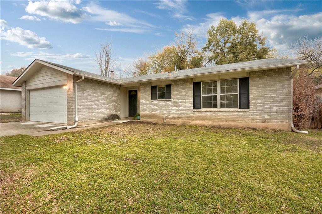 View 106 Cloudview Dr in Buckingham Ridge Sec 05 106 Cloudview Dr - front exterior - Luxury home in Buckingham Ridge Sec 05, Austin, TX
