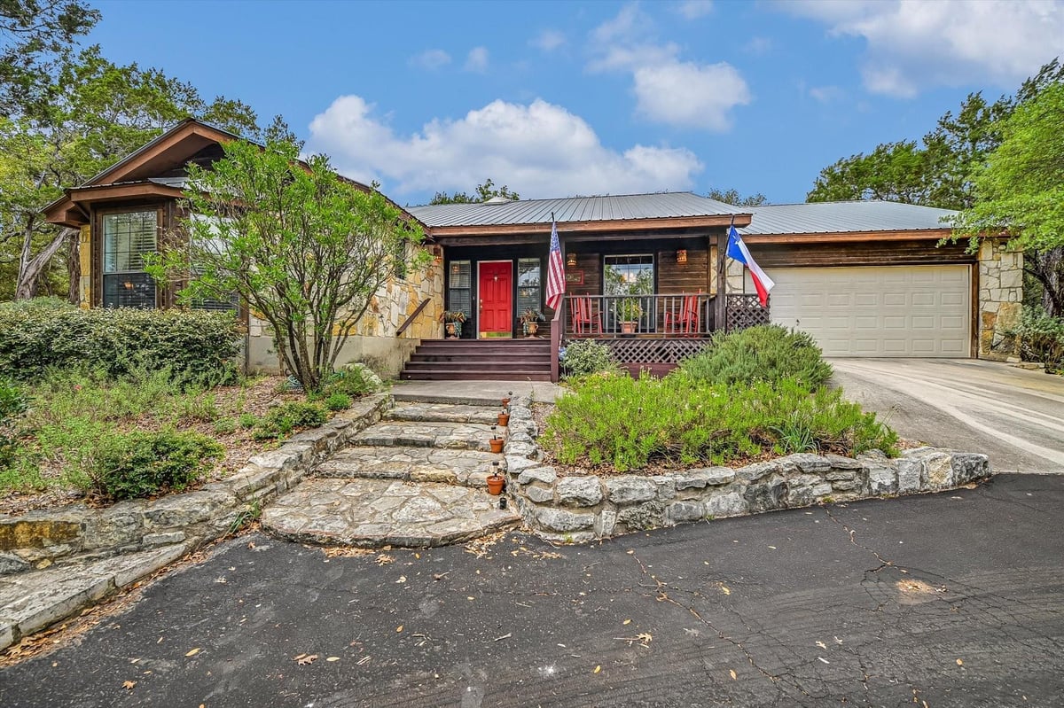 View 106 Freedom Dr in Heritage Hill 106 Freedom Dr - front exterior - Luxury home in Heritage Hill, Wimberley, TX