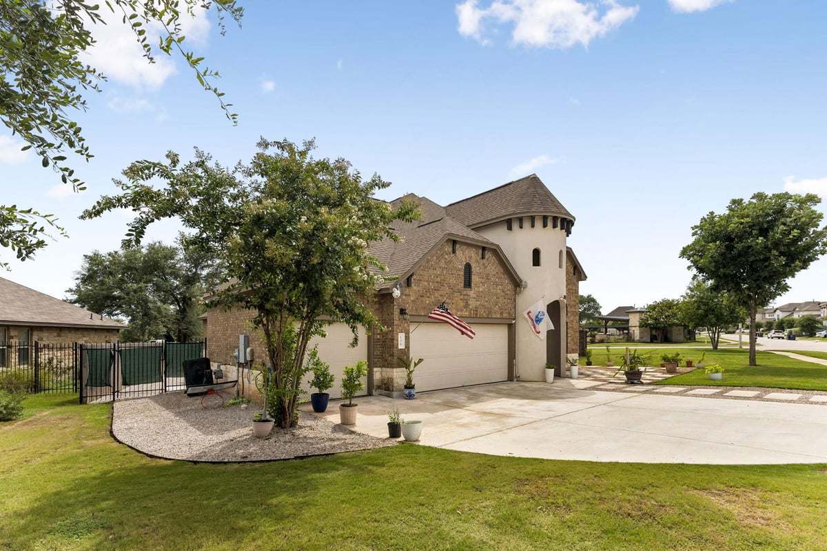 View 106 Groesbeck LN in Larkspur 106 Groesbeck LN - front exterior - Luxury home in Larkspur, Leander, TX