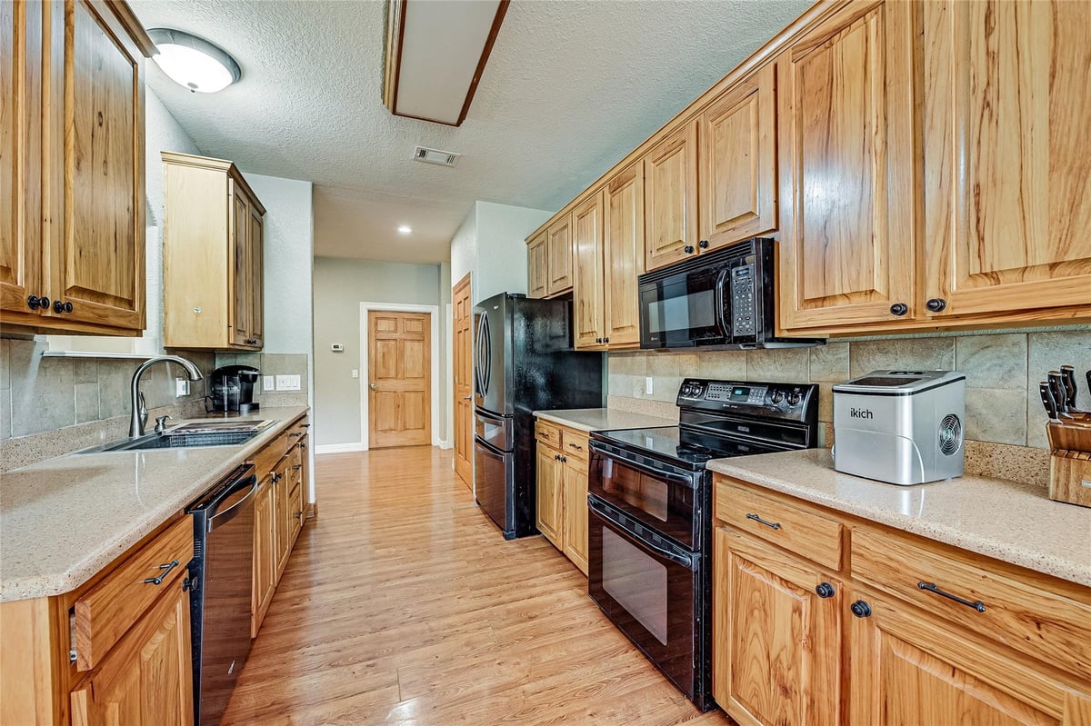 Living area at 106  Masonic Lodge Rd - 4 bed 2 bath home