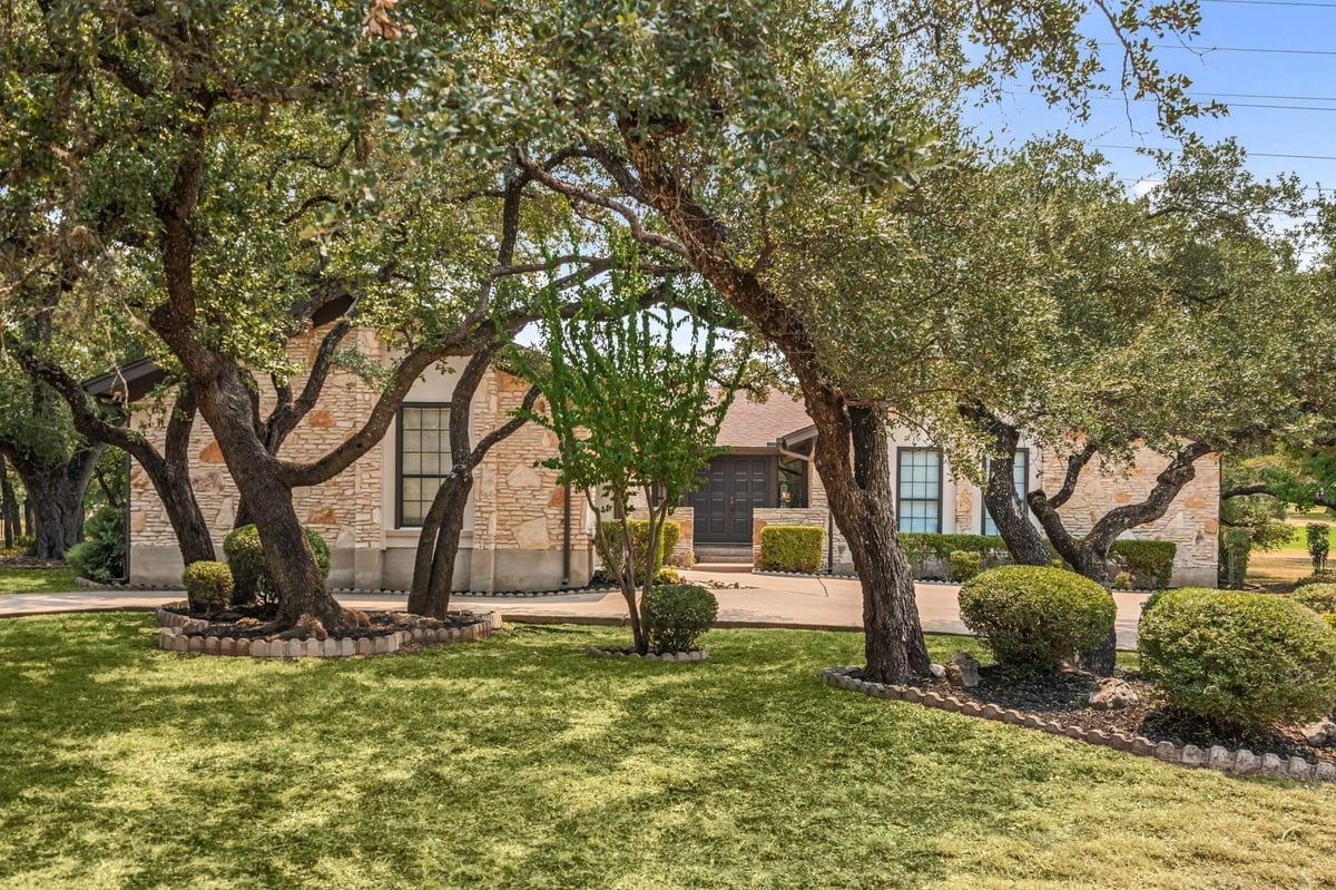 View 106 White Sands DR in Lakeway Sec 26 106 White Sands DR - property photo 1 - Luxury home in Lakeway Sec 26, Lakeway, TX