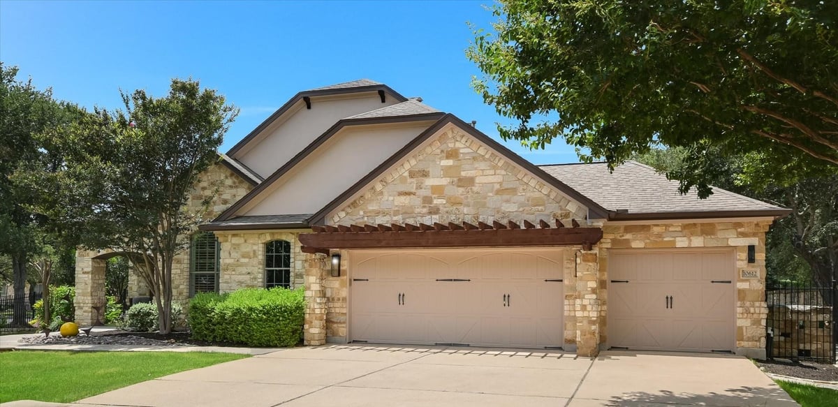 View 10612 Camillia Blossom LN in Brodie Spgs 02 Ph 01 10612 Camillia Blossom LN - front exterior - Luxury home in Brodie Spgs 02 Ph 01, Austin, TX