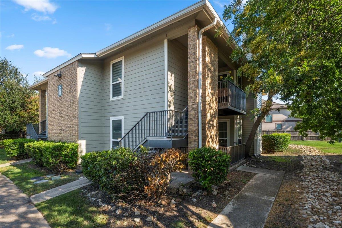 View 10616 MELLOW MEADOW DR Unit #28C in Park West Condo 10616 MELLOW MEADOW DR Unit #28C - property photo 1 - Luxury home in Park West Condo, Austin, TX