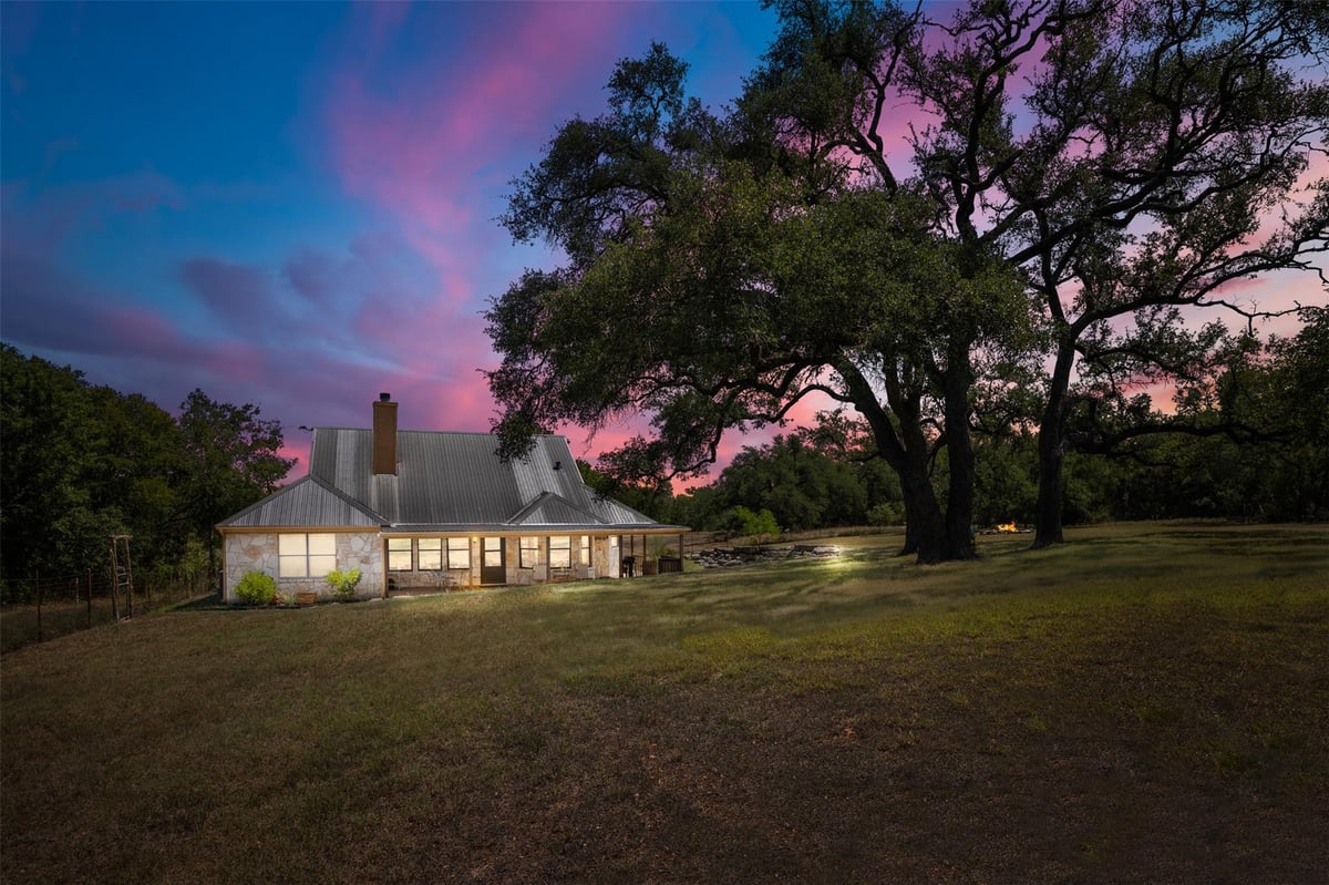 10621 Fm 150 W - front exterior - Luxury home in York Creek Ranch, Driftwood, TX