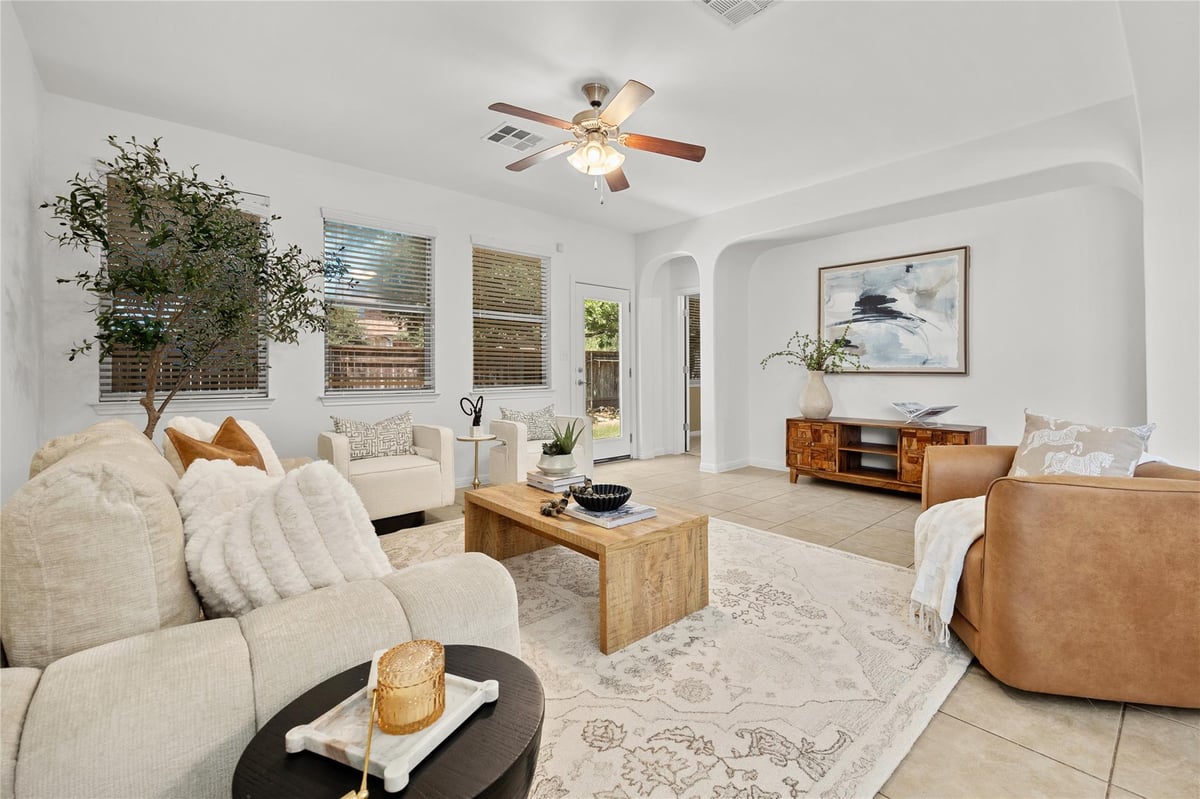 View 1069 Sussex WAY in Legends Village Sec 02 Ph 02 1069 Sussex WAY - property photo 1 - Luxury home in Legends Village Sec 02 Ph 02, Round Rock, TX