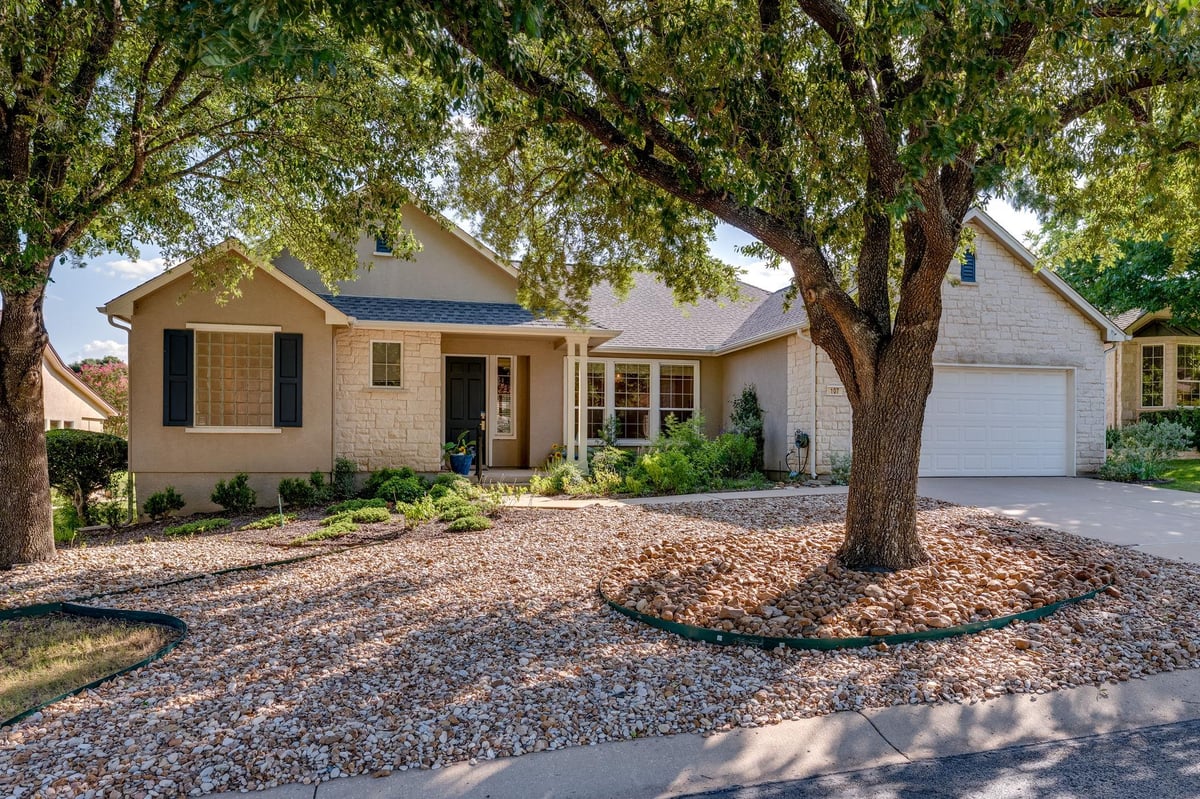 107 Lantana DR - property photo 1 - Luxury home in Sun City Georgetown Ph 02 Neighborhood 10 Pud, Georgetown, TX