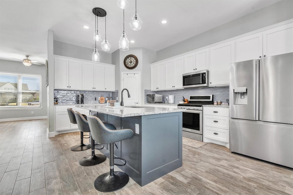 Kitchen at 107 Les Ln - 3 bed 2 bath home