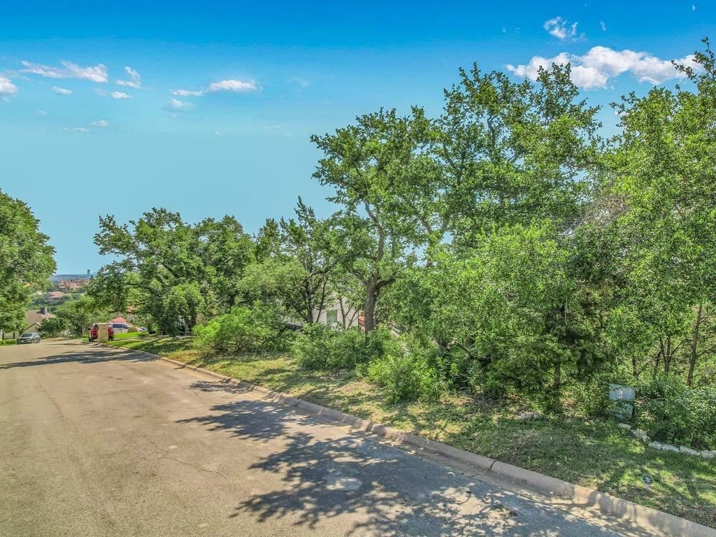 Primary bedroom at 107 Paragon Ct - Lakeway Sec Clusters 28 05, Lakeway, TX