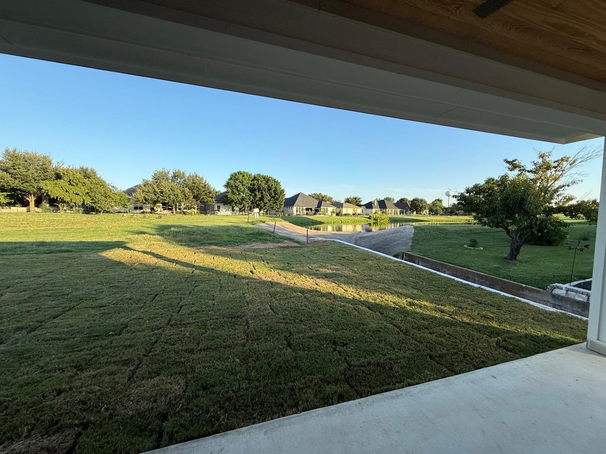 Living area at 107  Preston Trl - 3 bed 2 bath home