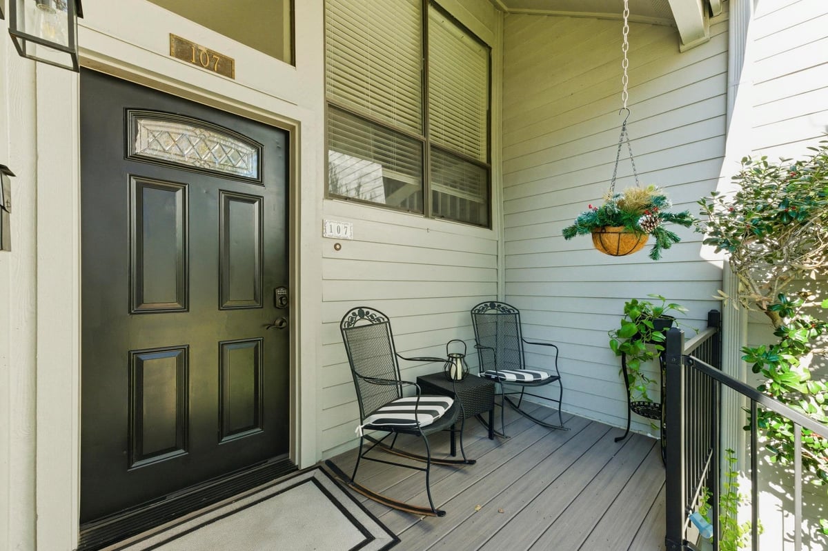 Primary bedroom at 107 World Of Tennis Sq - 4 bed 4 bath home