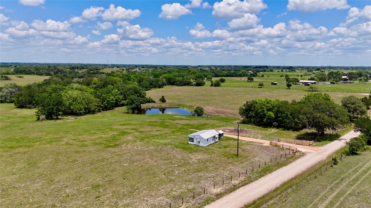 View 1070 Muehr RD in O'Farrell 1070 Muehr RD - property photo 1 - Luxury home in O'Farrell, Weimar, TX