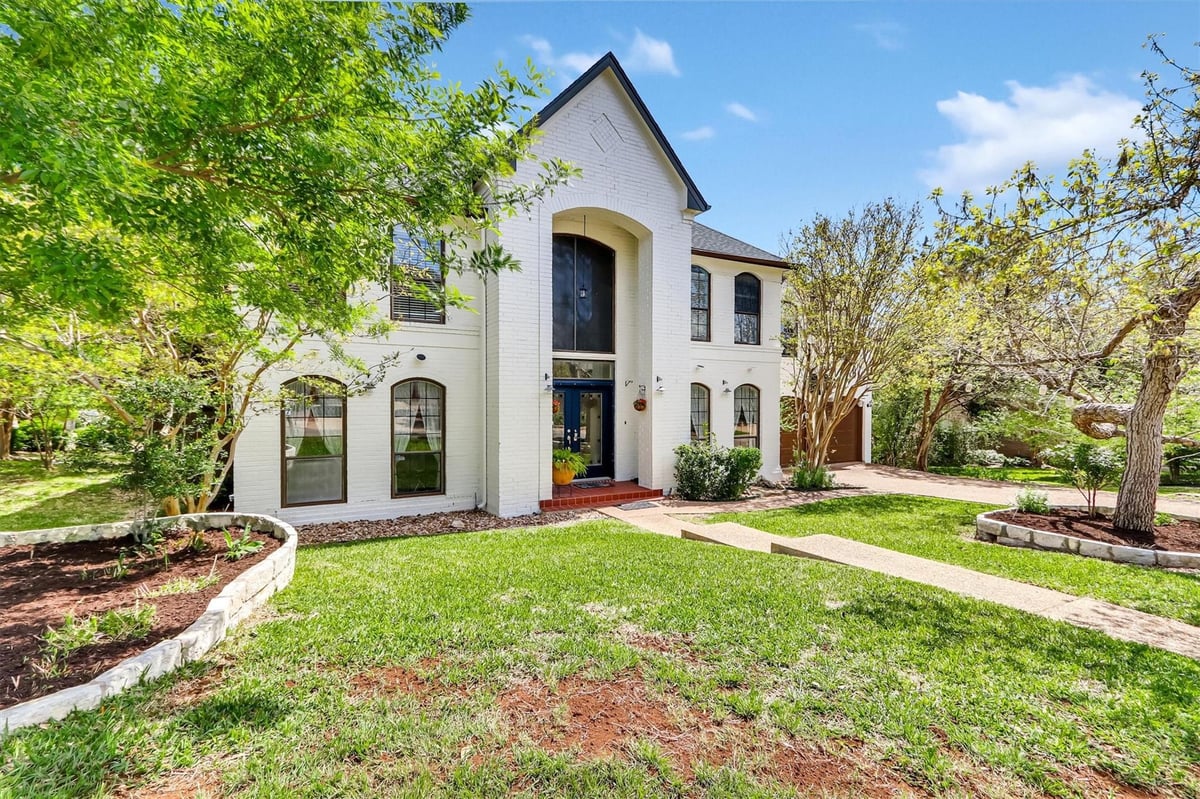 View 10707 Loch Ness Cv in Park/Spicewood Spring Ph 1 Sec 2 10707 Loch Ness Cv - front exterior - Luxury home in Park/Spicewood Spring Ph 1 Sec 2, Austin, TX