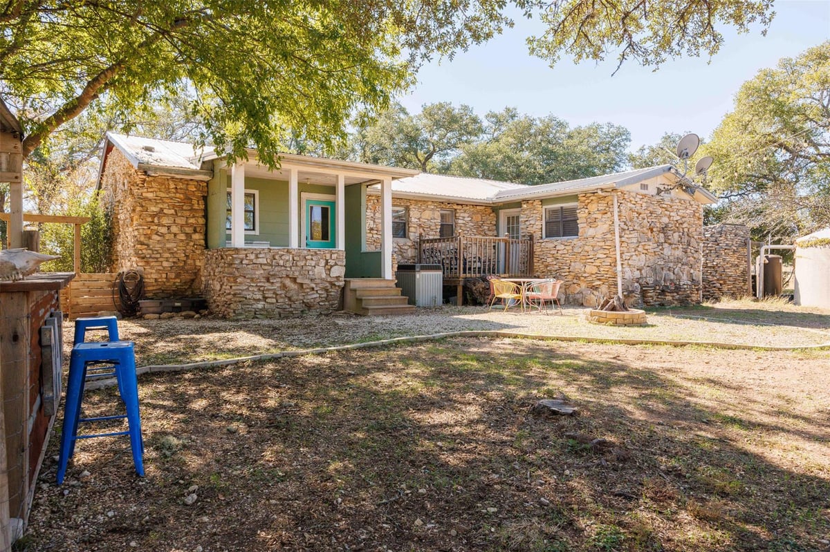 Kitchen at 1071 Rolling Hills Dr - 3 bed 2 bath home