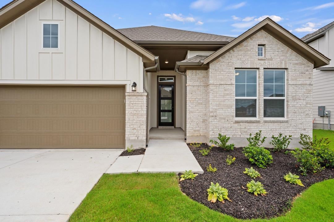 View 10728 Worth Lane in Lagos Reserve 10728 Worth Lane - property photo 1 - Luxury home in Lagos Reserve, Manor, TX